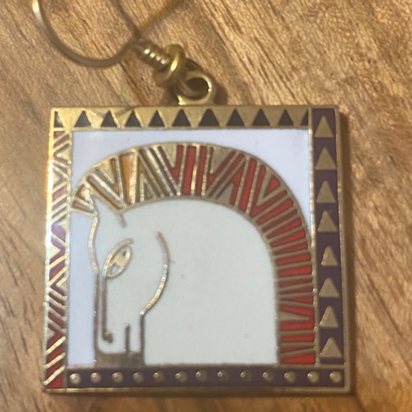 Vintage Laurel Burch “equus” horse image enamel earrings. - Picture 2 of 14